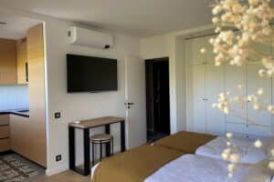 SMART TV, TABLE PLAINTE