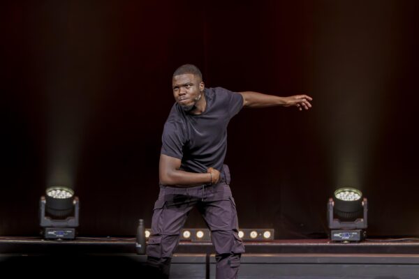 Bouba, Neuf moi(s)